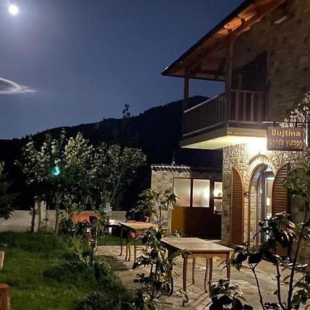 Albergue Bujtina Hader Xhebro Tepelene Exterior foto