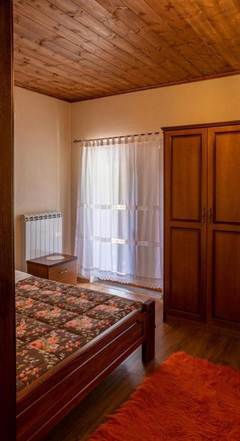 Albergue Bujtina Hader Xhebro Tepelene Exterior foto